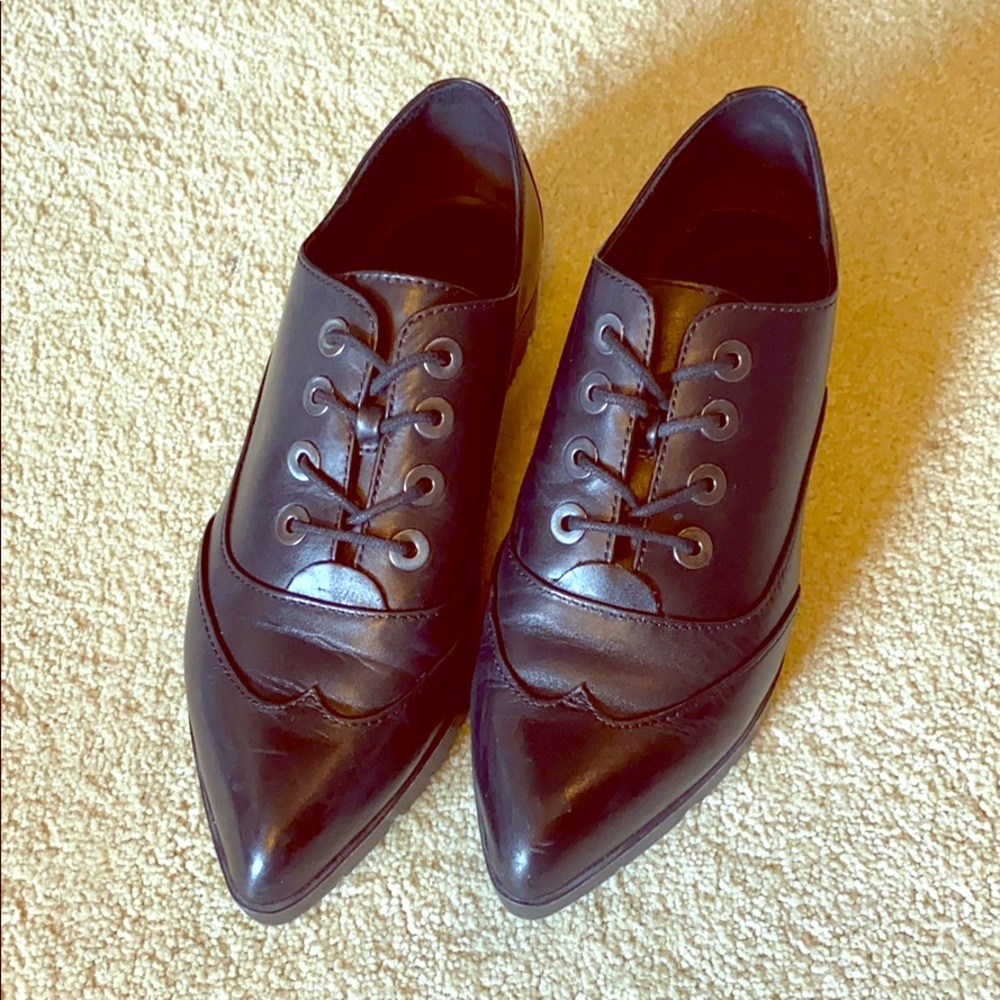 COPY - Carolina Espinoza Oxford Pointed Toe